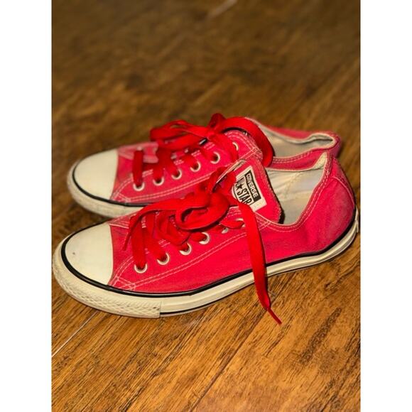 Converse Chuck Taylor All Star Low – Red – Men’s 7 / Women’s 9 - Picture 2 of 4